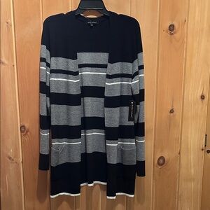 Kathy Ireland Black and Gray Knit Sweater